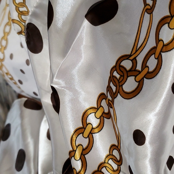 Ladies Sheer, Silk Style Scarf w/a lovely design - $12 - NWT. - Picture 5 of 5